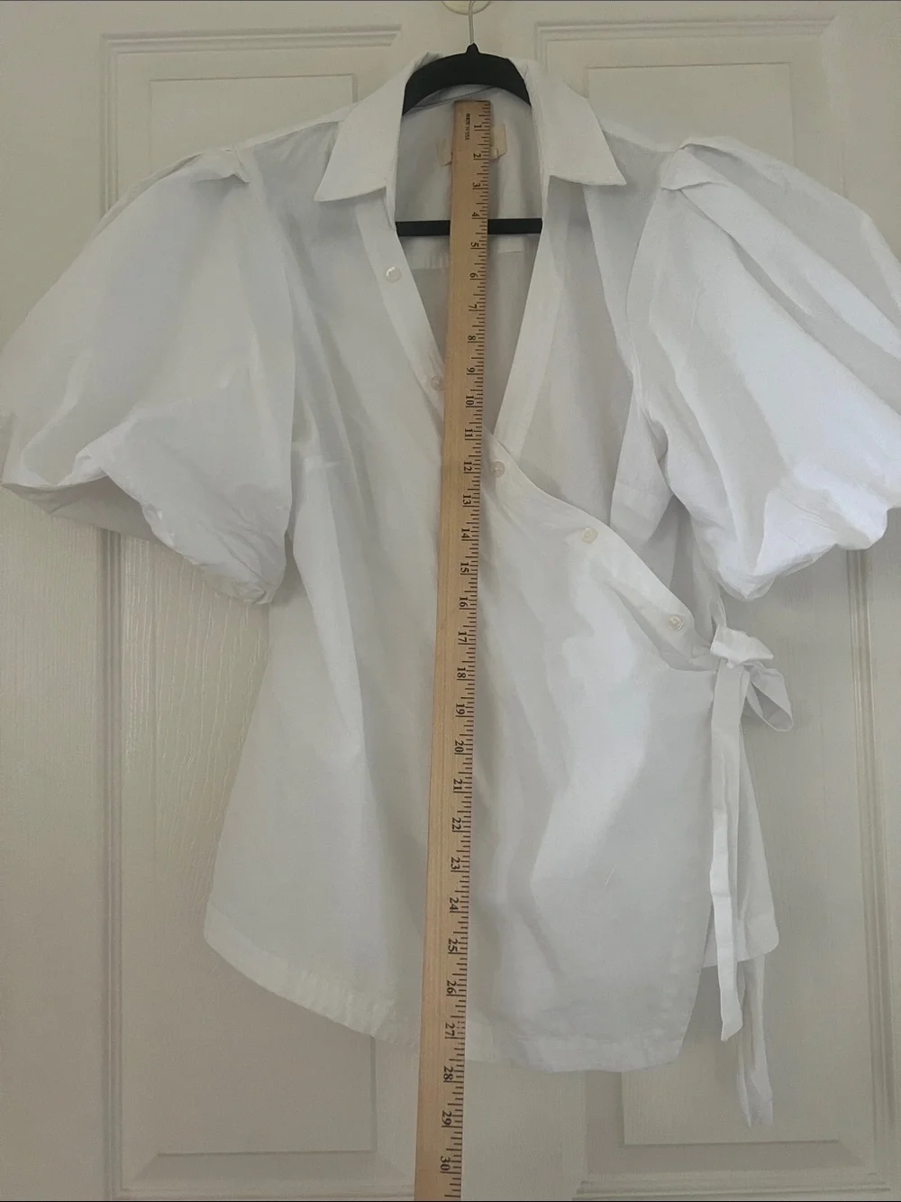 Anthropologies (Maeve) White Puff-Sleeve Wrap Button Blouse - Women